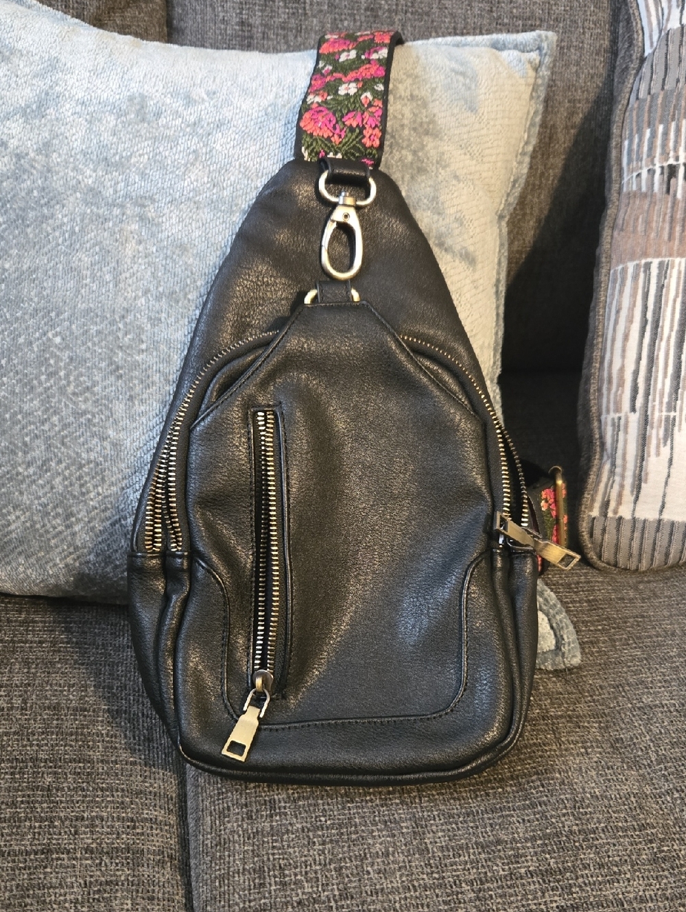 Antik Kraft Black Leather Sling Bag with Floral Strap